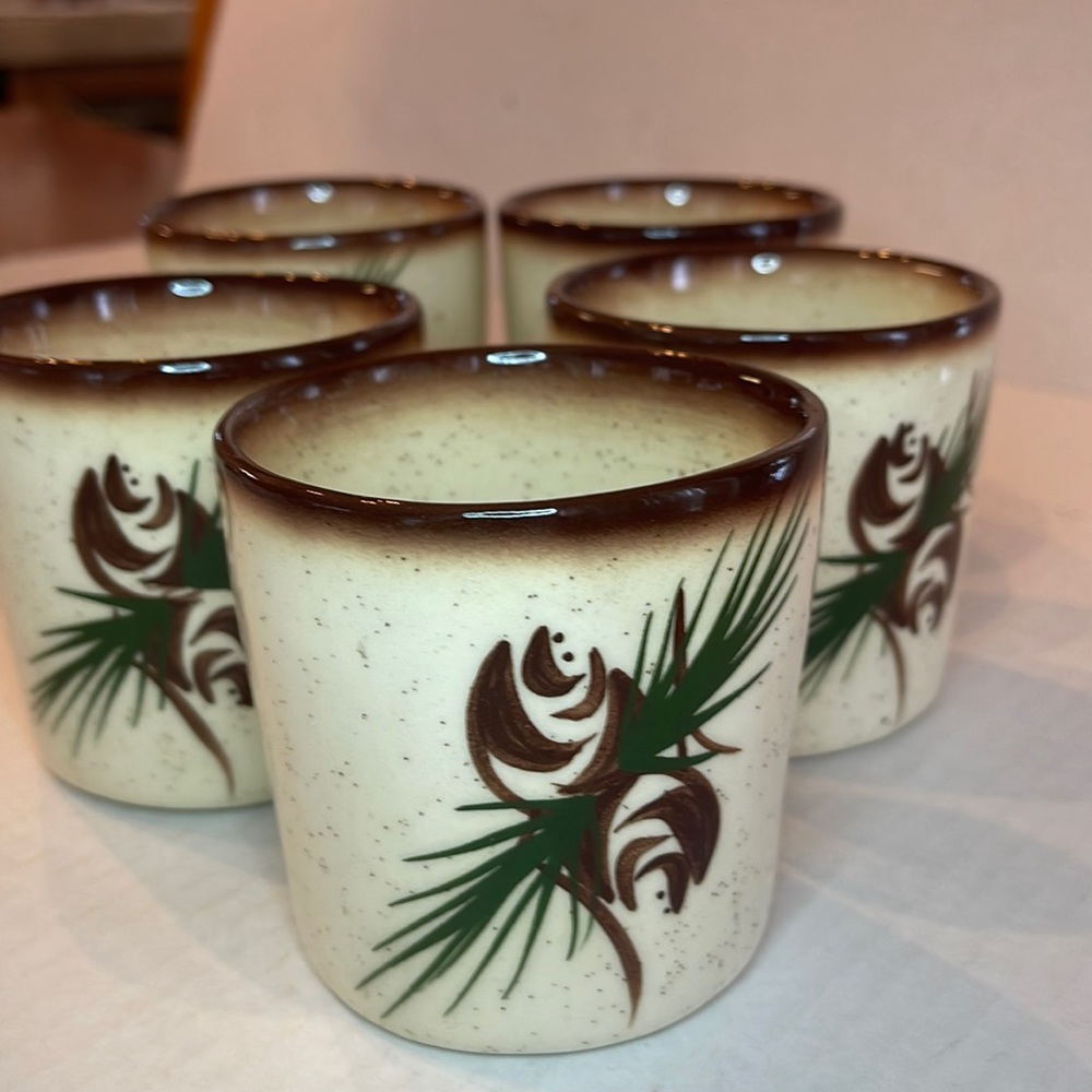 Handcrafted studio mug. Hand painted MCM style. Cottagecore, minimalist mugs